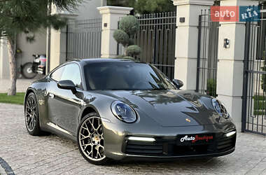 Купе Porsche 911 2019 в 