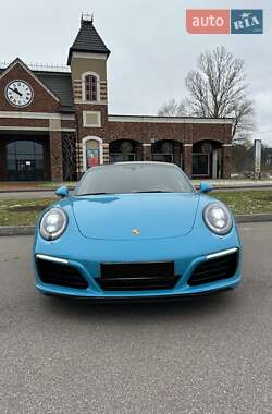 Купе Porsche 911 2016 в 