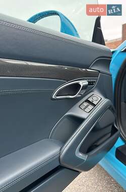 Купе Porsche 911 2016 в 