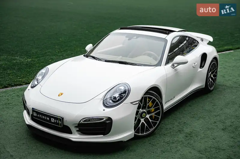 Купе Porsche 911 2014 в 