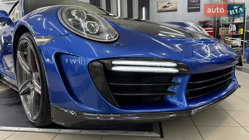 Купе Porsche 911 2013 в Дніпрі