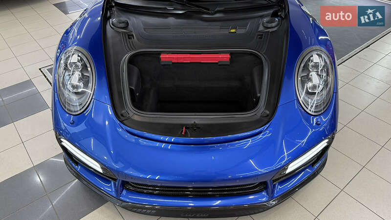 Купе Porsche 911 2013 в Дніпрі