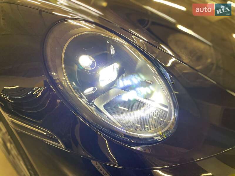 Купе Porsche 911 2022 в Киеве