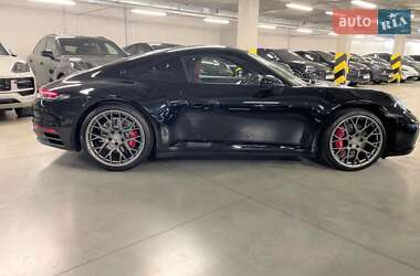 Купе Porsche 911 2022 в 