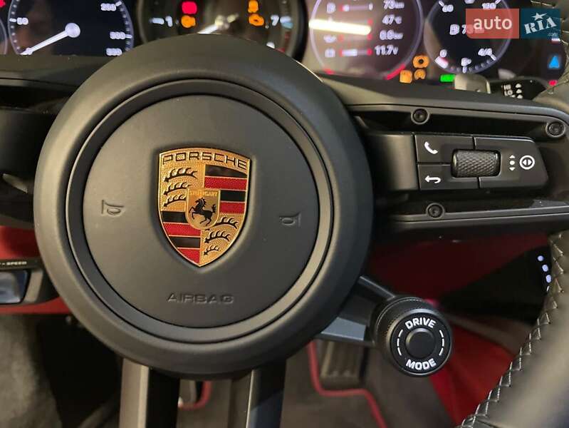 Купе Porsche 911 2022 в Киеве