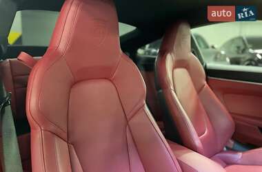 Купе Porsche 911 2022 в 