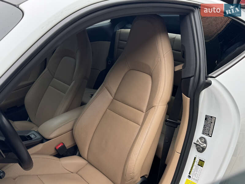 Купе Porsche 911 2020 в Киеве
