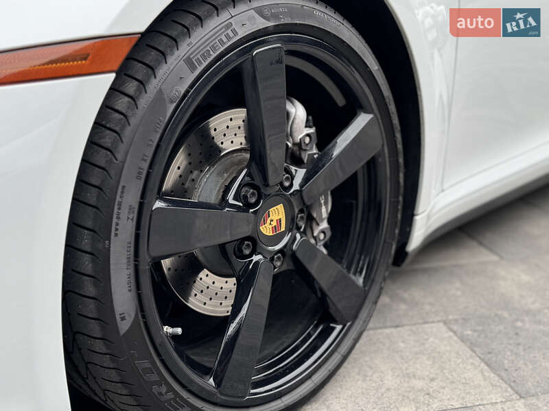 Купе Porsche 911 2020 в Киеве