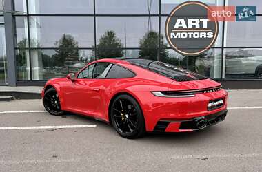 Купе Porsche 911 2022 в 