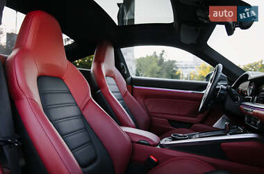 Купе Porsche 911 2023 в 