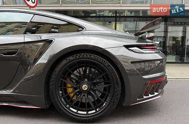 Купе Porsche 911 2023 в 