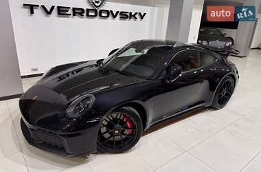 Купе Porsche 911 2025 в 