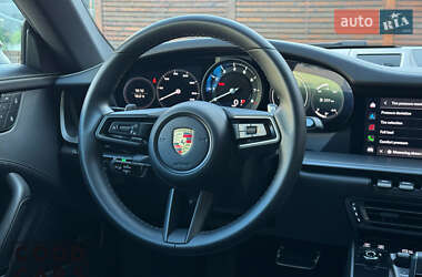 Купе Porsche 911 2023 в 