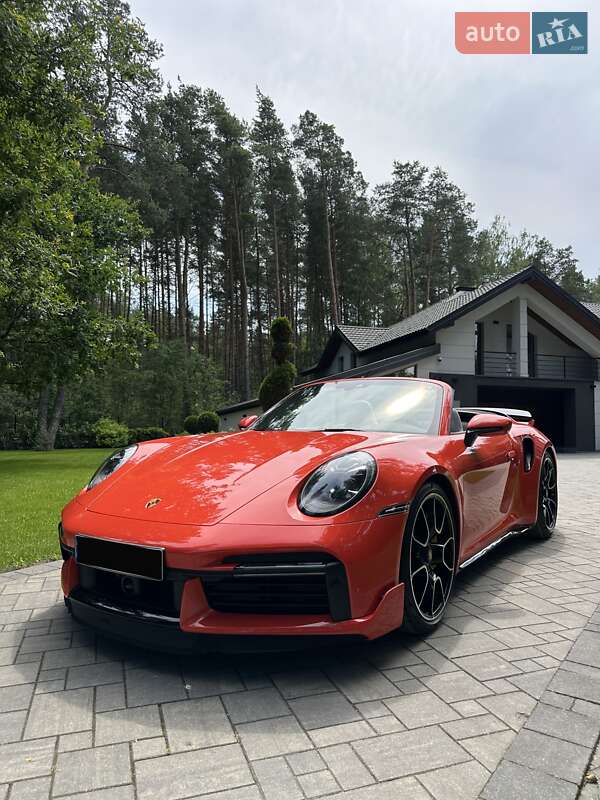 Кабріолет Porsche 911 2022 в Києві фото 31 Кабріолет Porsche 911 2022 в Києві