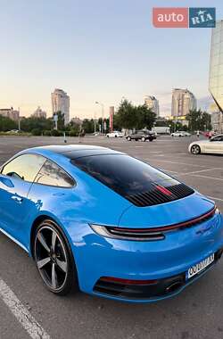 Купе Porsche 911 2021 в 