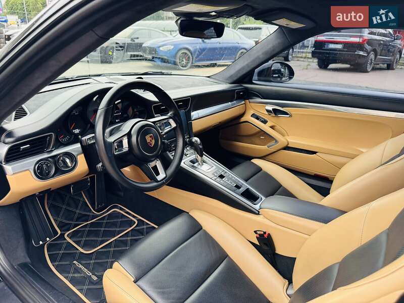 Купе Porsche 911 2016 в Киеве