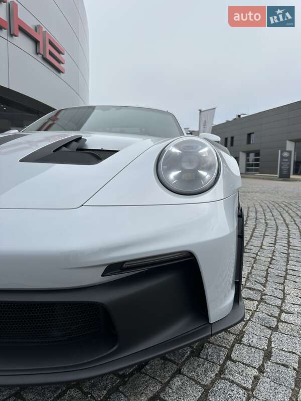 Купе Porsche 911 2024 в Киеве