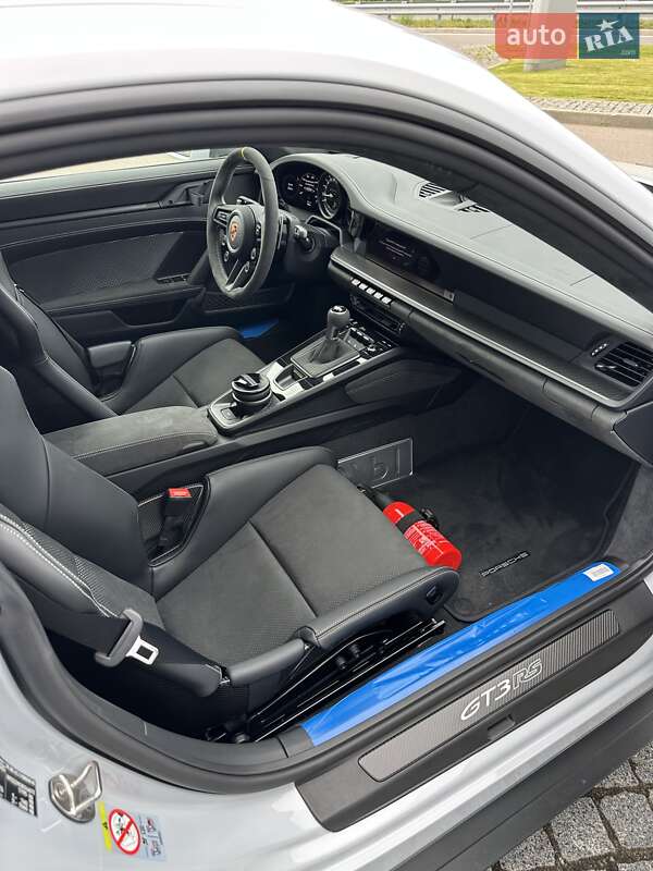 Купе Porsche 911 2024 в Киеве
