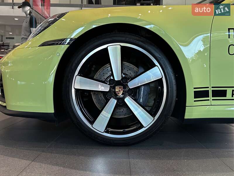 Купе Porsche 911 2024 в Одесі