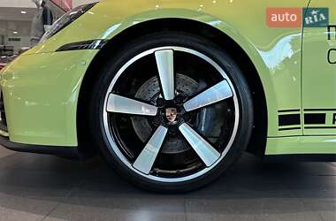 Купе Porsche 911 2024 в 