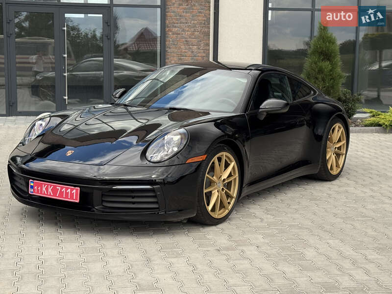 Жіңішке жалаңаш фигуралар