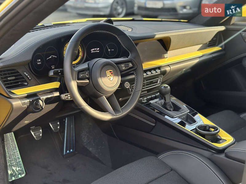 Купе Porsche 911 2022 в Киеве