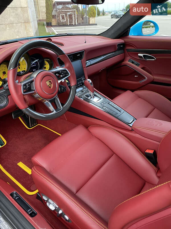 Купе Porsche 911 2016 в Киеве