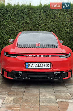 Купе Porsche 911 2022 в 