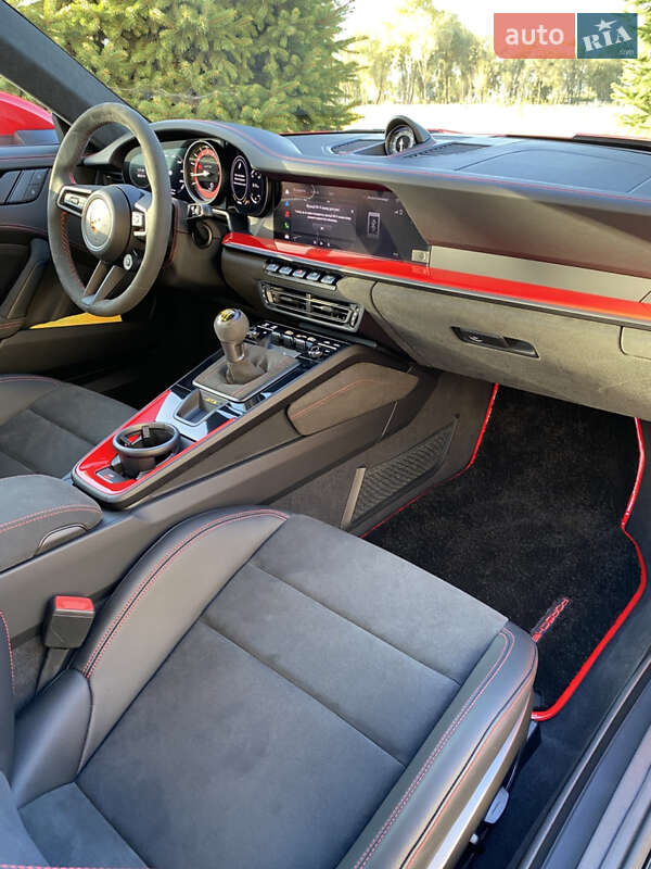 Купе Porsche 911 2022 в Киеве