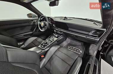 Купе Porsche 911 2024 в 