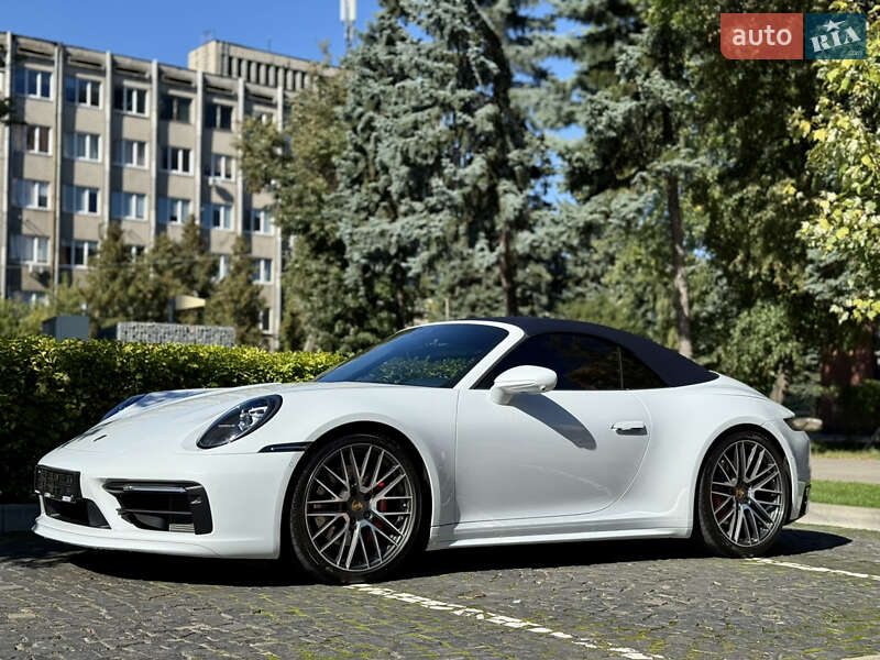 Кабриолет Porsche 911 2022 в Львове