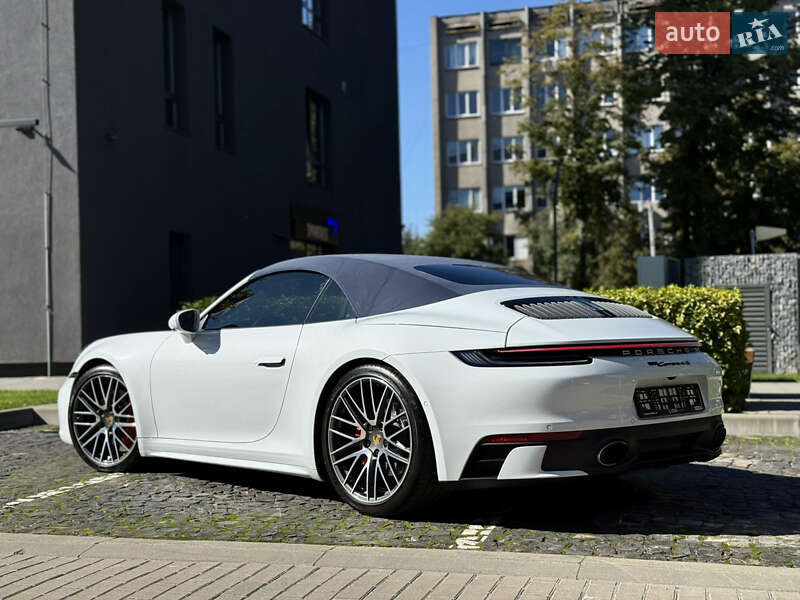 Кабриолет Porsche 911 2022 в Львове