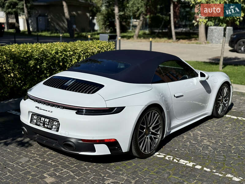 Кабриолет Porsche 911 2022 в Львове