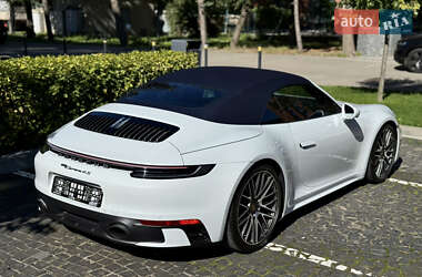 Кабриолет Porsche 911 2022 в 