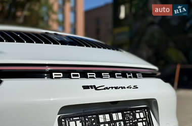 Кабриолет Porsche 911 2022 в 
