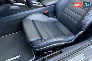 Кабриолет Porsche 911 2022 в 