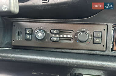 Купе Porsche 911 1995 в 