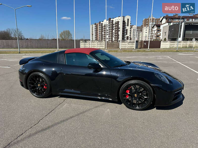 Купе Porsche 911 2024 в Киеве
