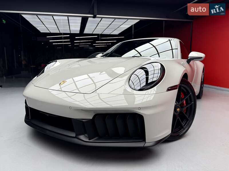 Купе Porsche 911 2025 в Києві фото 4 Купе Porsche 911 2025 в Києві