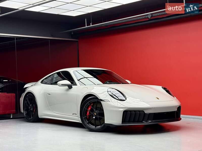 Купе Porsche 911 2025 в Києві фото 12 Купе Porsche 911 2025 в Києві