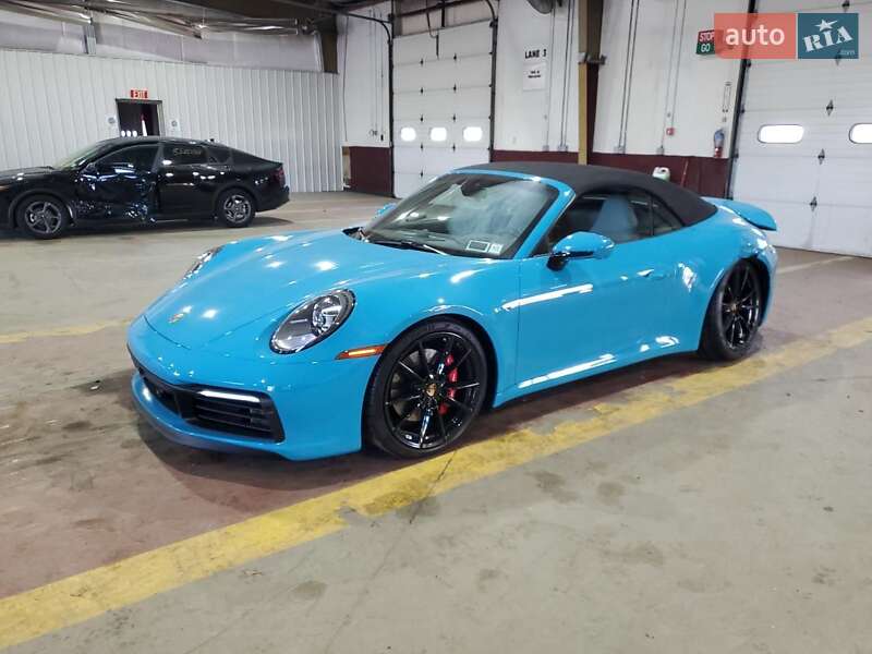 Кабриолет Porsche 911 2020 в Львове фото Кабриолет Porsche 911 2020 в Львове