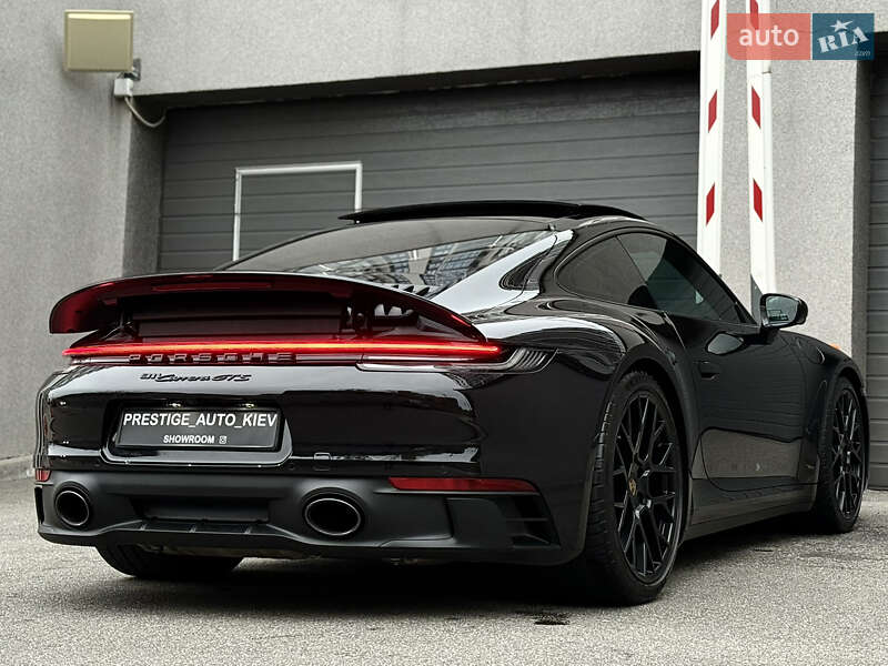 Купе Porsche 911 2023 в Киеве фото 21 Купе Porsche 911 2023 в Киеве