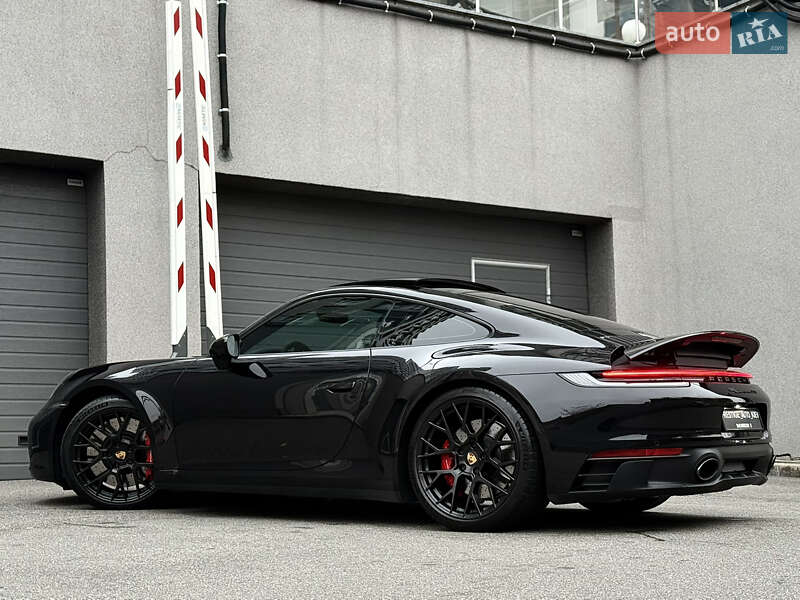 Купе Porsche 911 2023 в Киеве фото 33 Купе Porsche 911 2023 в Киеве