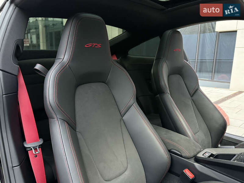 Купе Porsche 911 2023 в Киеве фото 50 Купе Porsche 911 2023 в Киеве