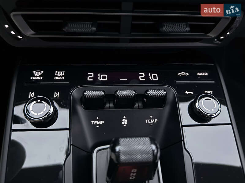 Купе Porsche 911 2023 в Киеве фото 84 Купе Porsche 911 2023 в Киеве