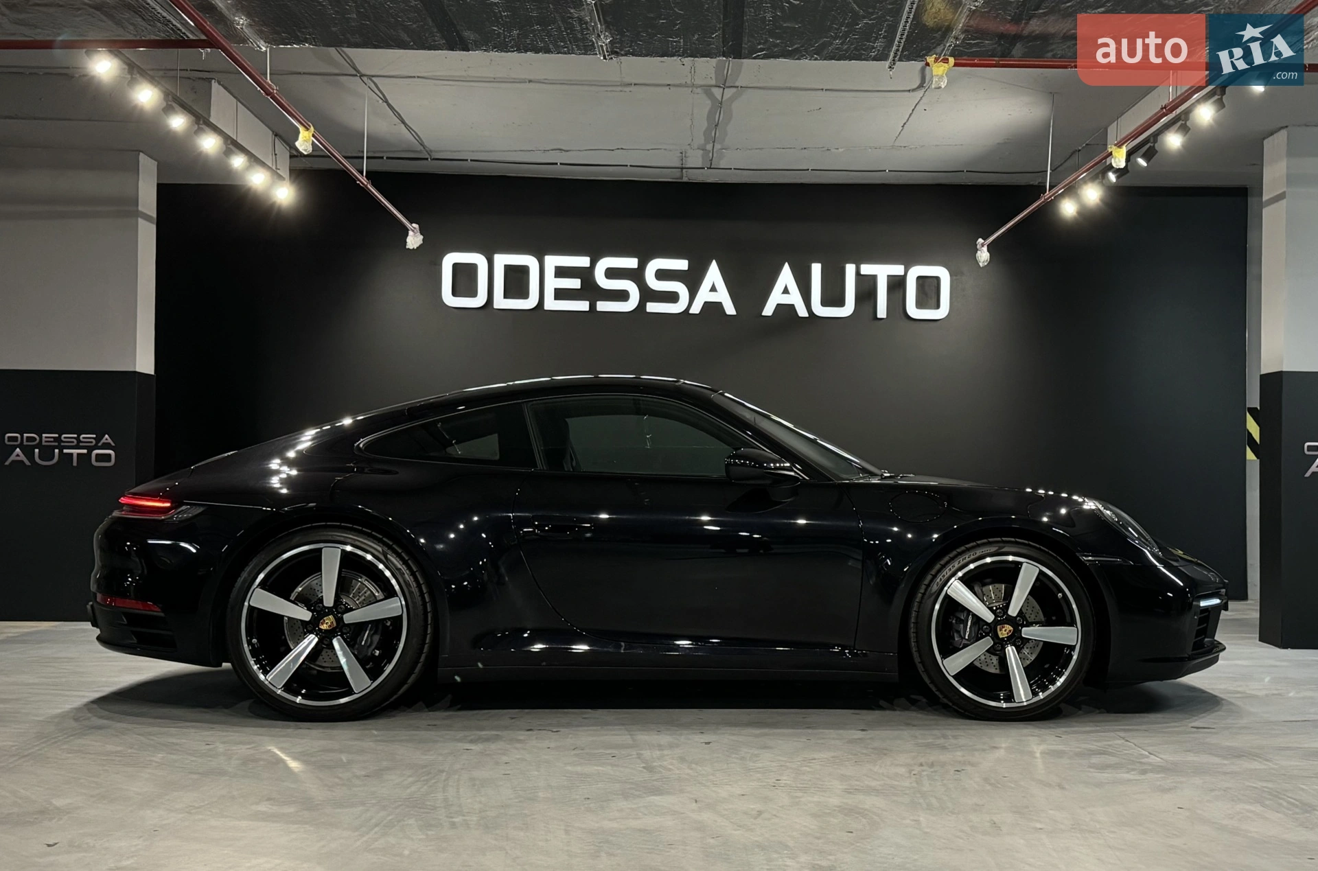 2023 Porsche 911 - мініатюра 10