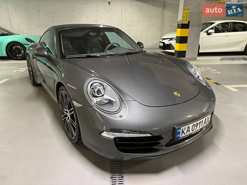 Купе Porsche 911 2013 в Києві фото Купе Porsche 911 2013 в Києві