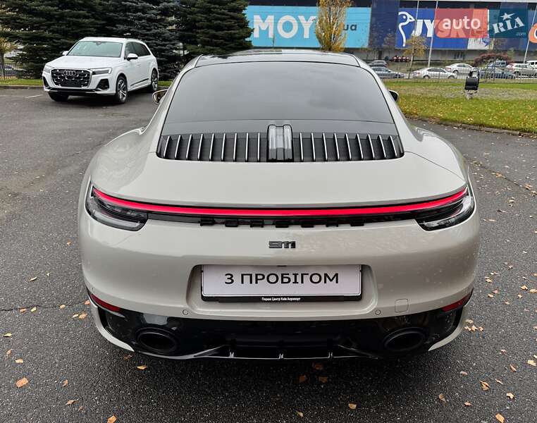 Купе Porsche 911 2024 в Києві фото 13 Купе Porsche 911 2024 в Києві