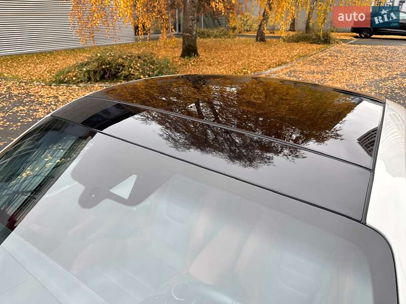 Купе Porsche 911 2024 в Києві фото 24 Купе Porsche 911 2024 в Києві