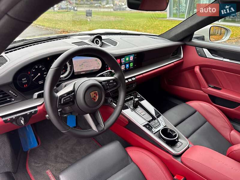 Купе Porsche 911 2024 в Києві фото 35 Купе Porsche 911 2024 в Києві